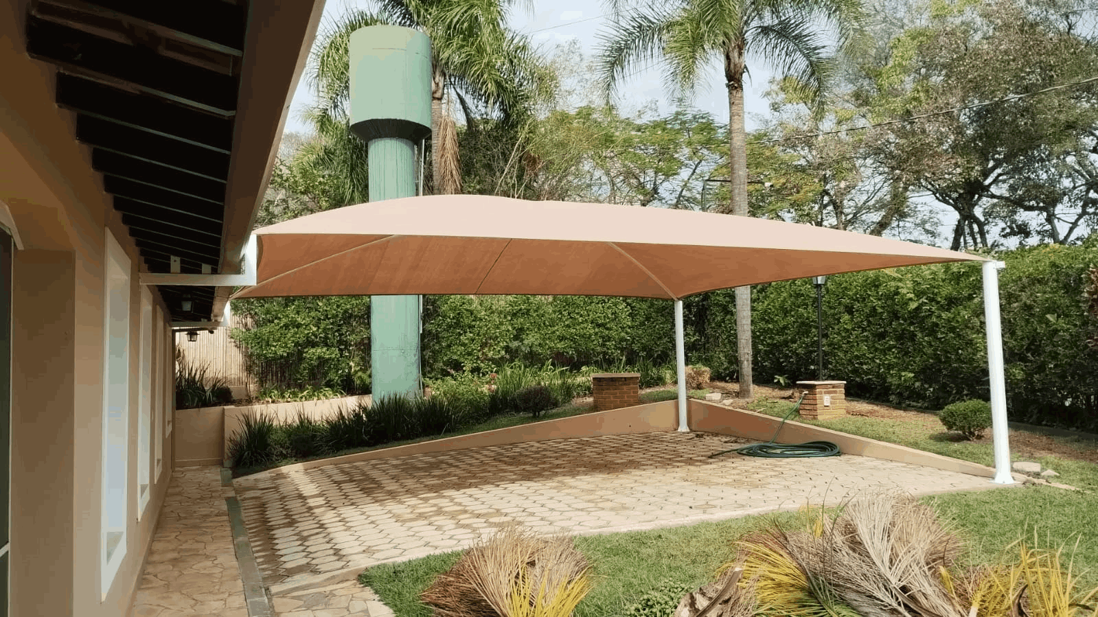 fotos dos serviços de coberturas, sobrites, cobertua em telhas galvanizadas e termoacústicas, carport solar